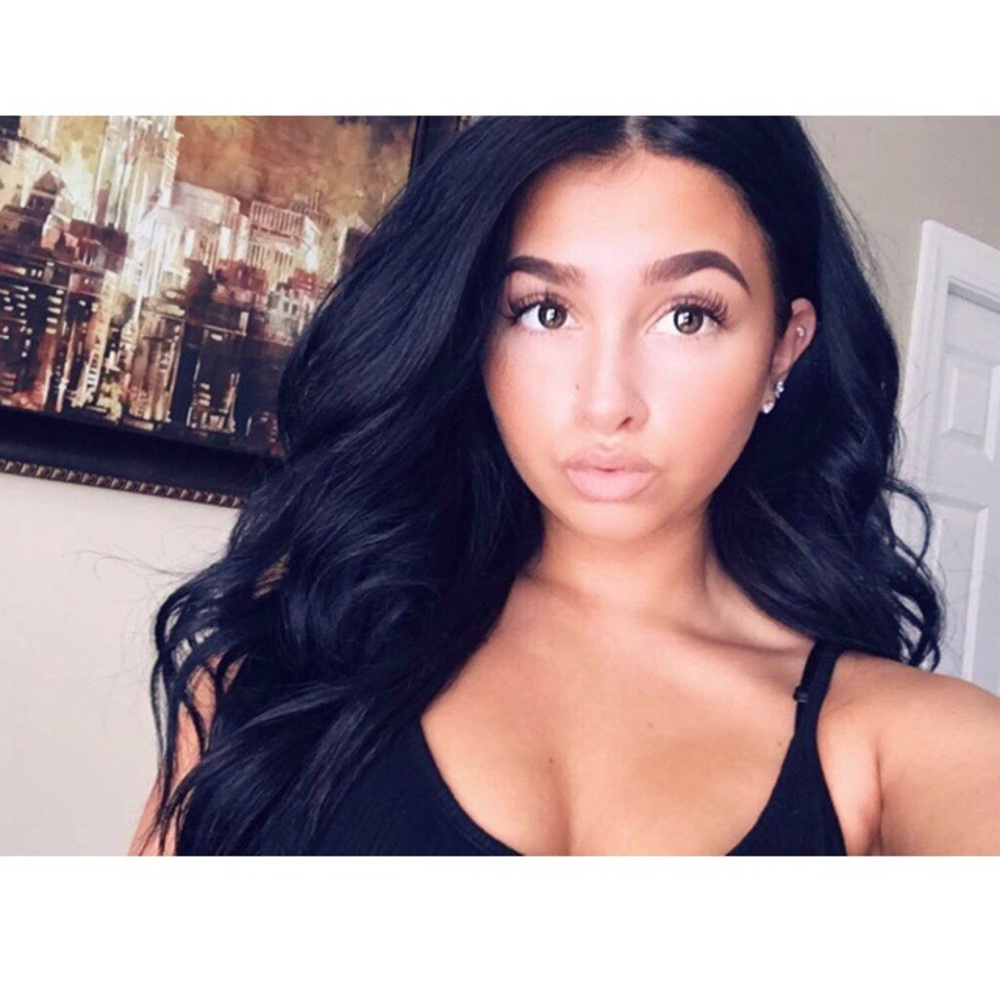 Meet your Posher, Alyssa